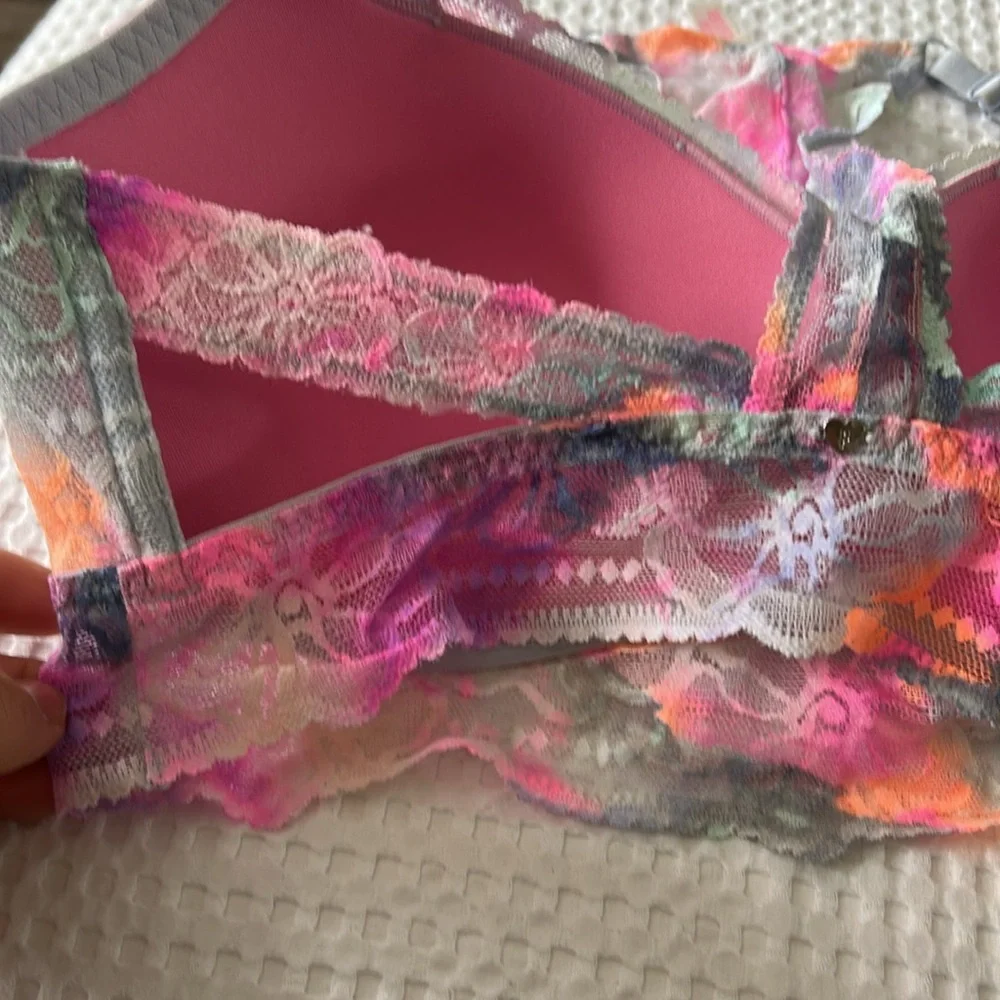 Victoria's Secret Multicolor Lace Bra - Picture 7 of 10